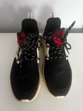 Nike Kids Black & Red Athletic Sneakers with Cream Accents